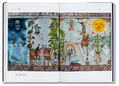 Midsommar Screenplay Book - MACK